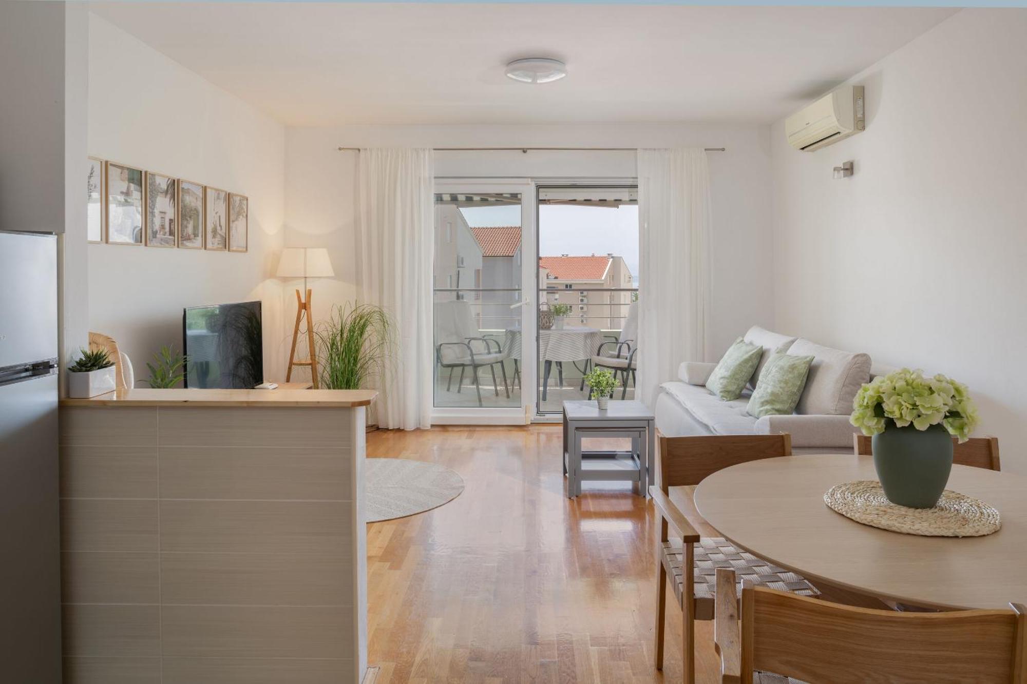 Apartment Paula Promajna Eksteriør billede